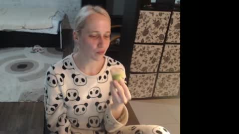 Sasha online show from April 2026 08:55:02 PM