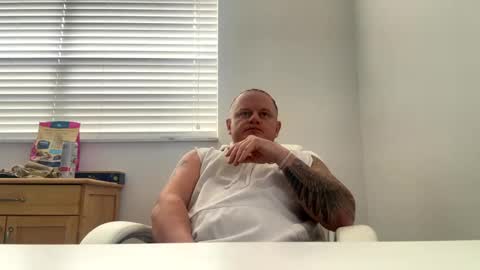 mrthick954 online show from December 2024 07:18:01 PM