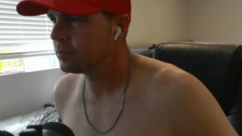 Snapshot of mrwagz420 chatting on April 2026 10:36:01 PM mrwagz420 online show from April 2026 10:36:01 PM