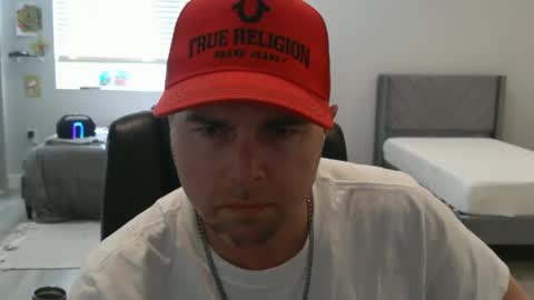 Snapshot of mrwagz420 chatting on April 2026 10:37:01 PM mrwagz420 online show from April 2026 10:37:01 PM