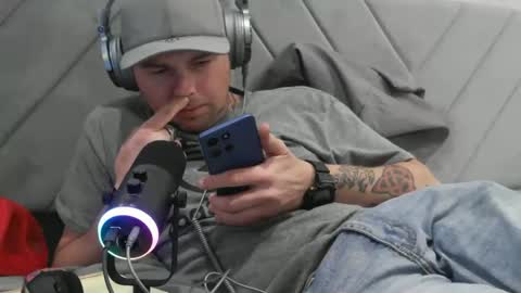 Snapshot of mrwagz420 chatting on April 2026 02:00:02 AM mrwagz420 online show from April 2026 02:00:02 AM