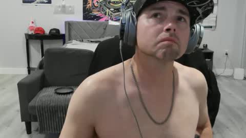 Snapshot of mrwagz420 chatting on May 2026 03:26:01 AM mrwagz420 online show from May 2026 03:26:01 AM