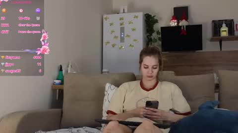 Snapshot of ms_foryou chatting on December 2024 07:04:02 AM Ms ForYOU online show from December 2024 07:04:02 AM