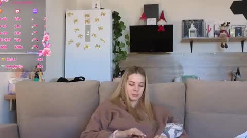 Snapshot of ms_foryou chatting on January 2025 06:52:02 AM Ms ForYOU online show from January 2025 06:52:02 AM