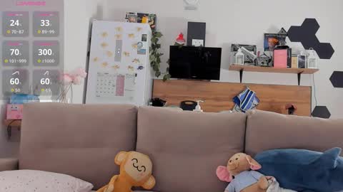 Ms ForYOU online show from November 2025 03:52:01 AM