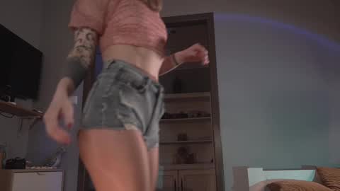 Snapshot of ms_lorelei chatting on March 2025 08:14:02 PM Lore online show from March 2025 08:14:02 PM