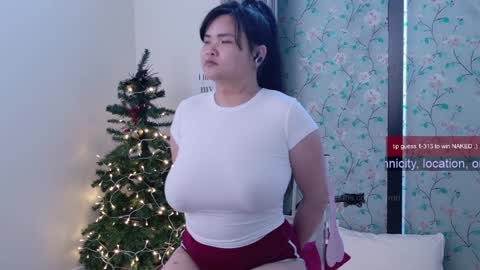 Snapshot of ms_mochii chatting on January 2025 10:34:01 PM R o r i SnapChat heyroriv2 wednesday - sunday Noon oclock mountain - 5pm mountain online show from January 2025 10:34:01 PM