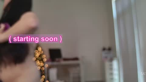 Snapshot of ms_mochii chatting on July 2026 06:10:01 PM R o r i SnapChat heyroriv2 wednesday - sunday Noon oclock mountain - 5pm mountain online show from July 2026 06:10:01 PM