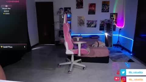 Manuela3 online show from October 2025 04:59:01 PM