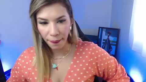 Sofia online show from February 2025 06:38:01 PM