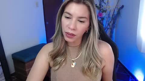 Sofia online show from October 2025 03:12:01 PM