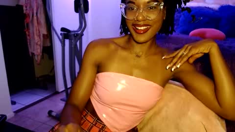 Snapshot of msemonibrown chatting on May 2026 05:46:02 AM CocoSage online show from May 2026 05:46:02 AM