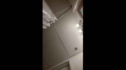 mskitty000 online show from November 2025 08:09:02 PM