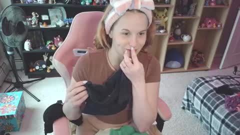 Mallow online show from December 2025 06:25:02 PM