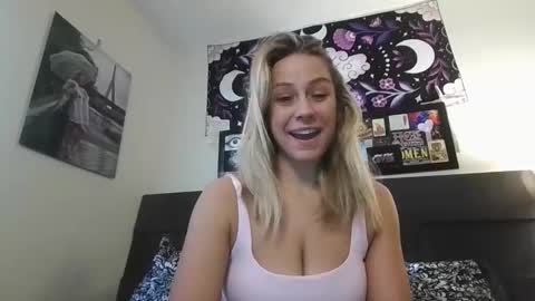 msmariesummers online show from January 2025 02:35:01 PM