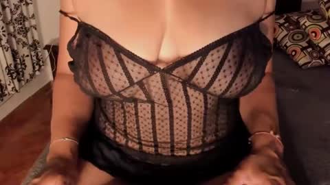 mss_elli online show from January 2025 11:04:02 AM