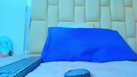 FERNANDA 3 online show from October 2025 03:06:02 AM