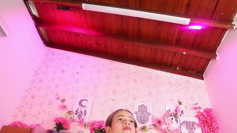 Snapshot of mssburbuja chatting on October 2025 03:14:02 AM Manuela online show from October 2025 03:14:02 AM