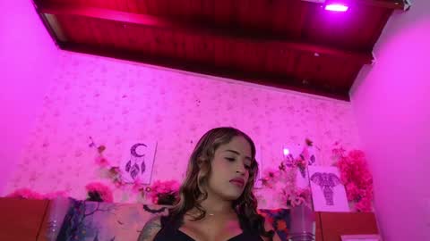 Snapshot of mssburbuja chatting on October 2025 03:04:01 AM Manuela online show from October 2025 03:04:01 AM