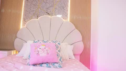 Snapshot of mssburbuja chatting on November 2025 03:06:02 AM Manuela online show from November 2025 03:06:02 AM