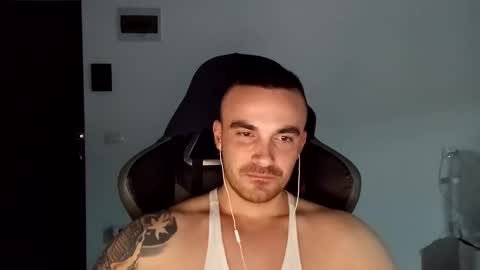 Snapshot of mu5clemania chatting on December 2024 09:30:02 PM Victor online show from December 2024 09:30:02 PM