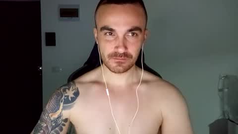 Snapshot of mu5clemania chatting on December 2024 05:48:01 PM Victor online show from December 2024 05:48:01 PM
