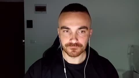 Snapshot of mu5clemania chatting on December 2024 02:17:02 PM Victor online show from December 2024 02:17:02 PM