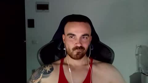 Snapshot of mu5clemania chatting on December 2024 04:06:01 PM Victor online show from December 2024 04:06:01 PM