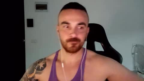Snapshot of mu5clemania chatting on December 2024 07:52:02 PM Victor online show from December 2024 07:52:02 PM