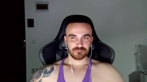 Snapshot of mu5clemania chatting on December 2024 02:54:02 PM Victor online show from December 2024 02:54:02 PM