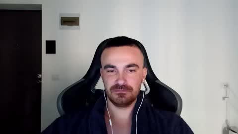 Snapshot of mu5clemania chatting on January 2025 11:29:02 AM Victor online show from January 2025 11:29:02 AM