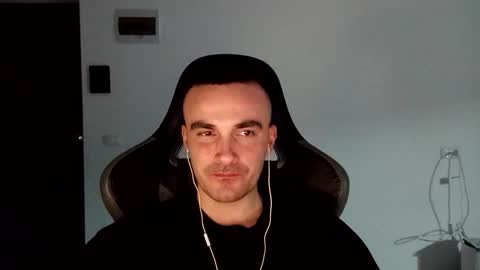 Snapshot of mu5clemania chatting on January 2025 09:09:02 PM Victor online show from January 2025 09:09:02 PM
