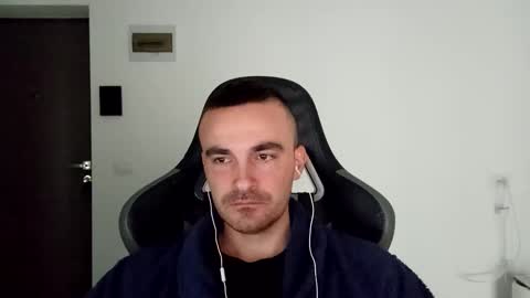 Snapshot of mu5clemania chatting on January 2025 07:38:02 AM Victor online show from January 2025 07:38:02 AM