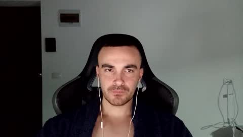 Snapshot of mu5clemania chatting on January 2025 04:36:01 PM Victor online show from January 2025 04:36:01 PM
