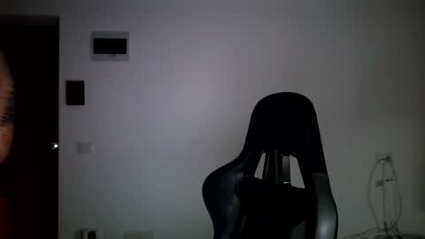 Snapshot of mu5clemania chatting on January 2025 06:12:01 AM Victor online show from January 2025 06:12:01 AM