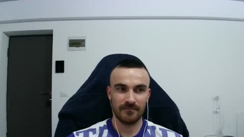 Snapshot of mu5clemania chatting on January 2025 07:00:01 PM Victor online show from January 2025 07:00:01 PM