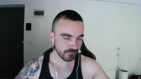 Snapshot of mu5clemania chatting on February 2025 06:58:02 AM Victor online show from February 2025 06:58:02 AM