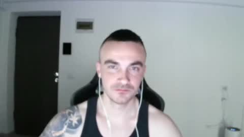 Snapshot of mu5clemania chatting on February 2025 08:16:02 AM Victor online show from February 2025 08:16:02 AM