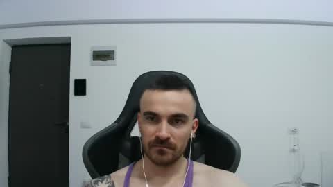 Snapshot of mu5clemania chatting on February 2025 07:08:02 PM Victor online show from February 2025 07:08:02 PM
