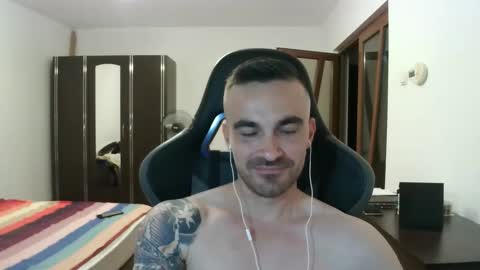 Snapshot of mu5clemania chatting on September 2025 06:08:02 PM Victor online show from September 2025 06:08:02 PM