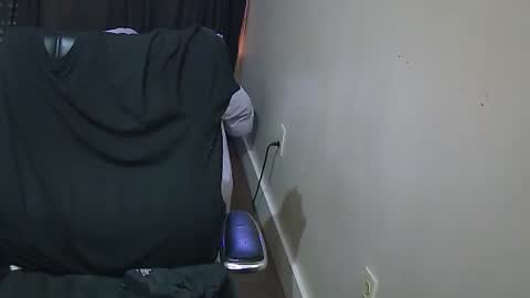 Muffdiver online show from December 2024 09:39:02 PM