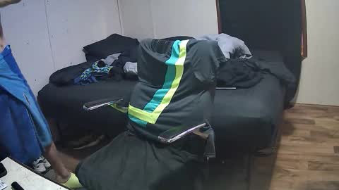 Muffdiver online show from March 2026 12:23:02 PM