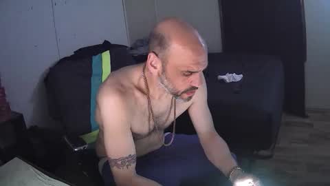 Muffdiver online show from March 2026 07:24:02 AM