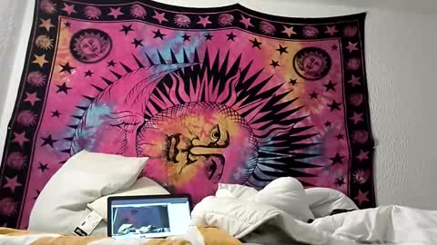 Snapshot of mugiregalade chatting on September 2025 05:13:02 PM mugiregalade online show from September 2025 05:13:02 PM