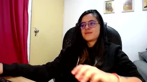 Snapshot of multiorgasmic_6 chatting on September 2025 01:51:02 AM Dani and Alex online show from September 2025 01:51:02 AM