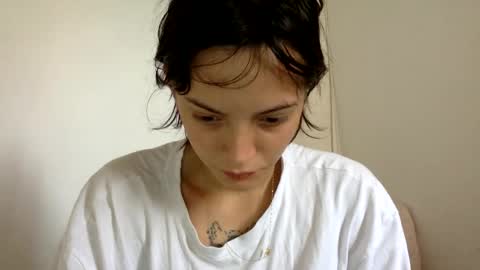 Snapshot of munchi_ chatting on January 2025 02:14:01 PM online show from January 2025 02:14:01 PM