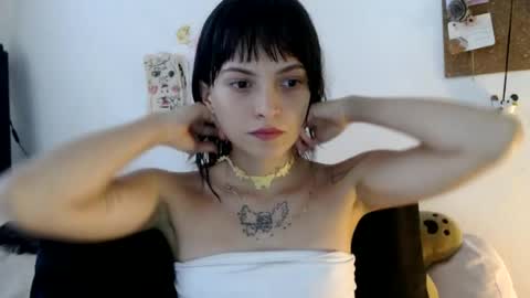 Snapshot of munchi_ chatting on June 2026 07:07:01 PM online show from June 2026 07:07:01 PM