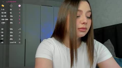 Kaya online show from November 2025 08:51:01 PM