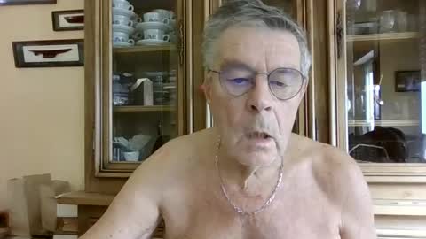 Snapshot of mururoa35 chatting on October 2025 11:03:01 AM mururoa35 online show from October 2025 11:03:01 AM