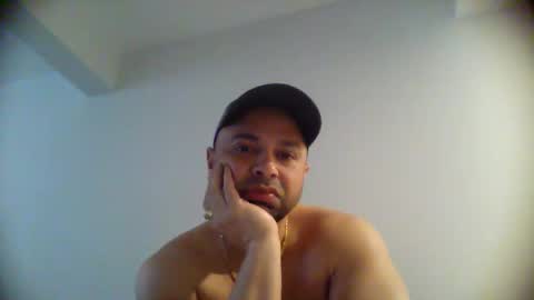 Cool Traveler online show from March 2026 06:01:01 PM